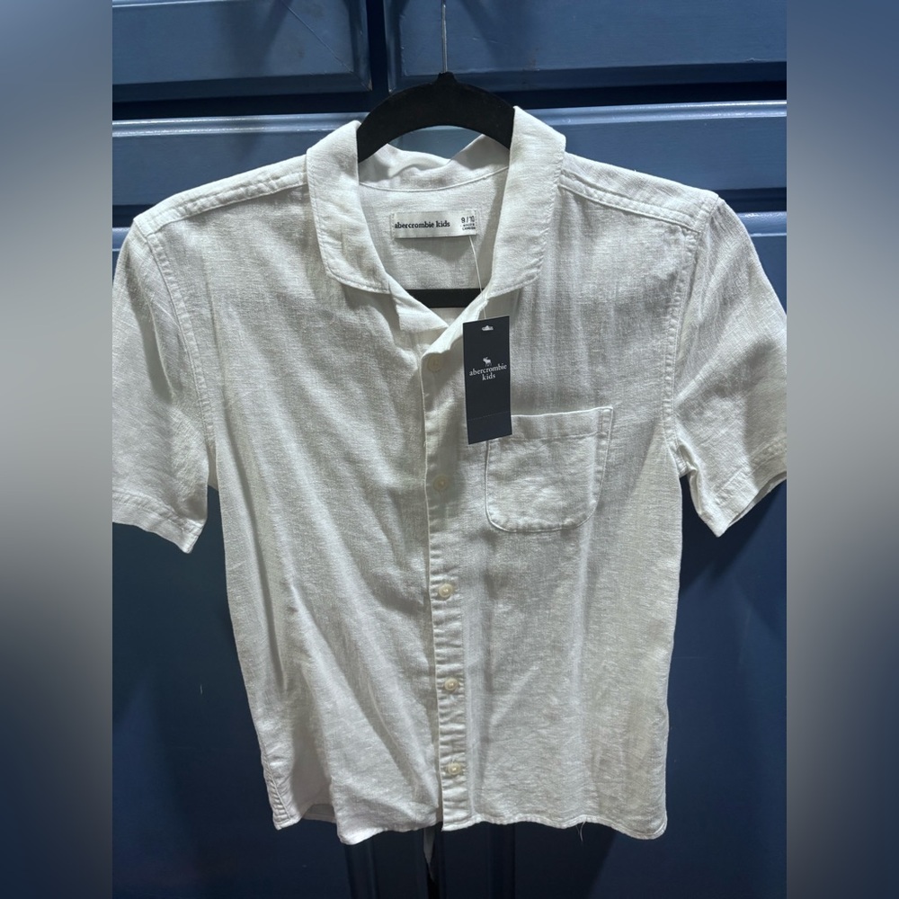 NWT Boys Linen Button Down